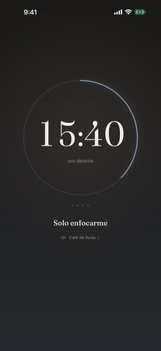 Una sesión de foco en modo oscuro: faltan 15:40, con el sonido Café de lluvia.